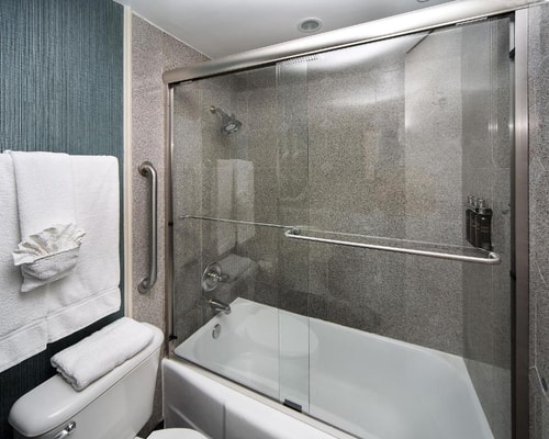 Standard King Room Near Harmonica Man Park HOU 3 Luxury Bookings