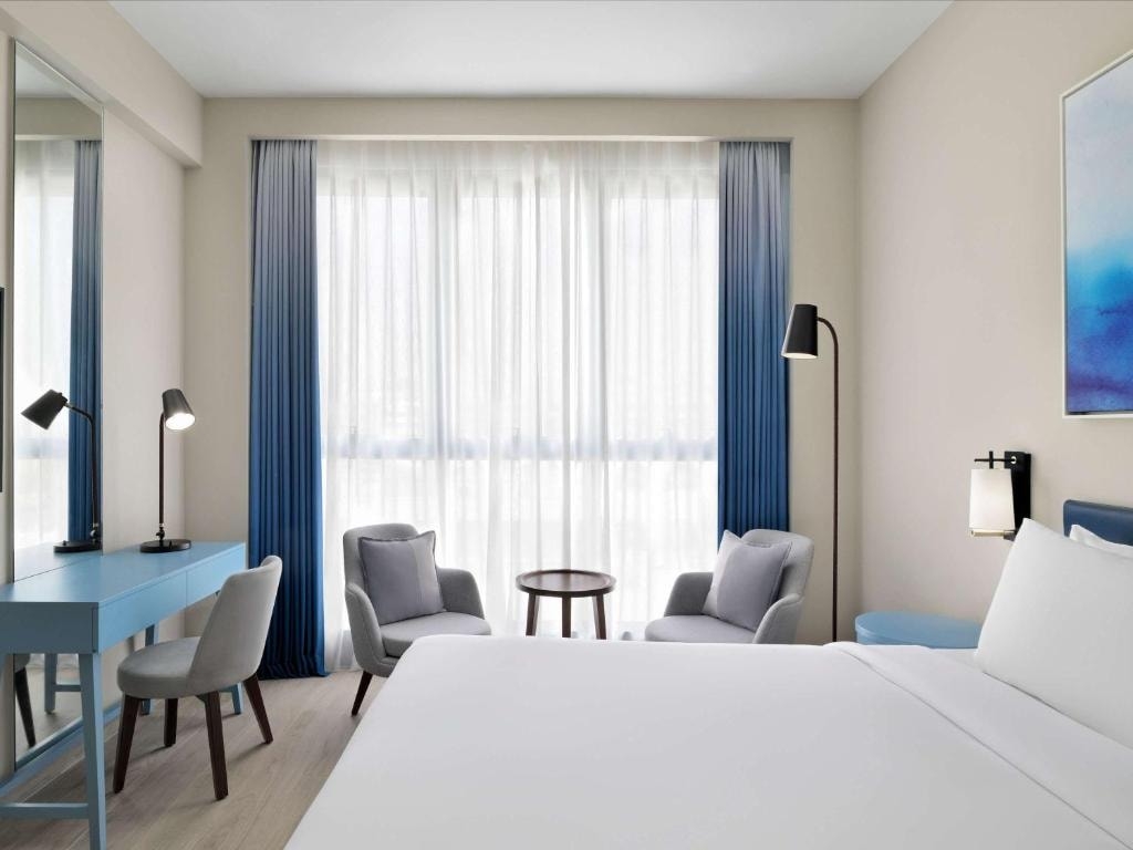 Classic Room Near by Gold Souq Metro Station Luxury Bookings