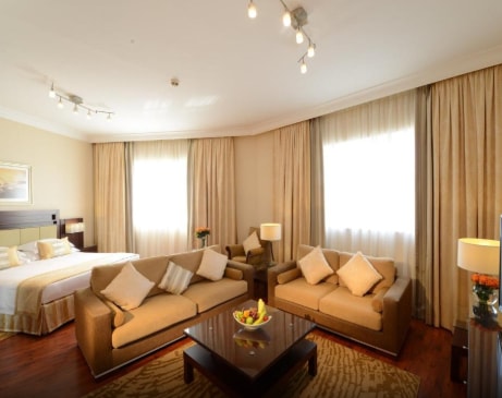 Studio Apartment near to Dubai Internet City Metro 0 Luxury Bookings