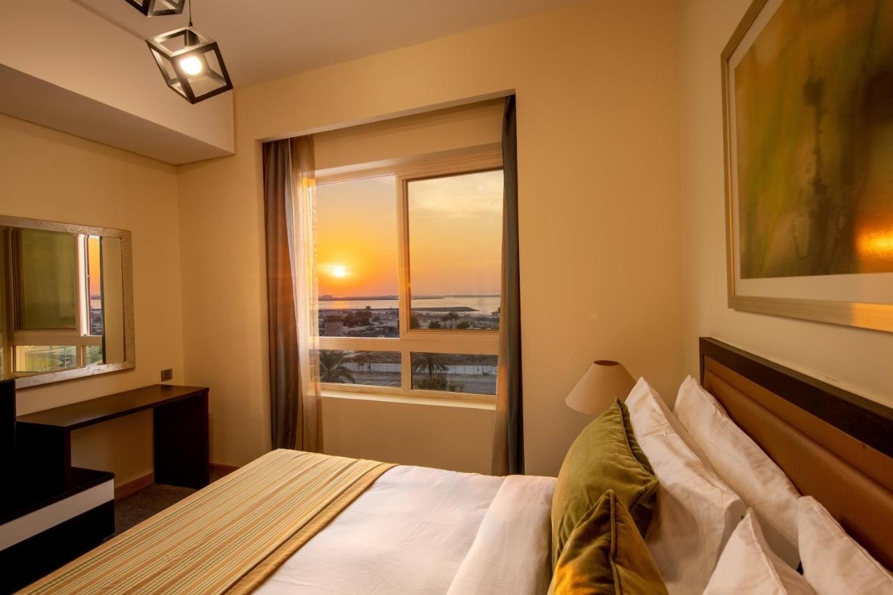 Standard 1 Bedroom Apartment Sea View Near Al Khan Luxury Bookings