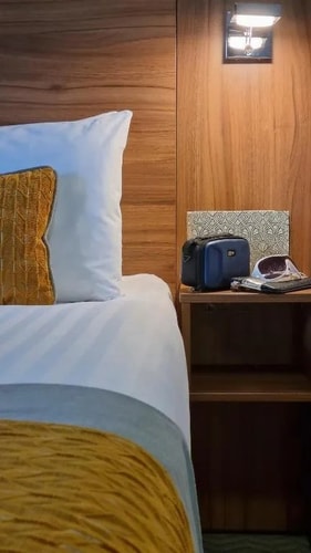 Double Room Near The Siege Museum LON 3 Luxury Bookings