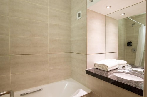Standard Double Or Twin Room Near Garden Halls LON 10 Luxury Bookings