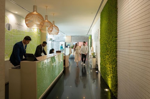 One Bedroom Premier Apartment Near Internet Metro 9 Luxury Bookings