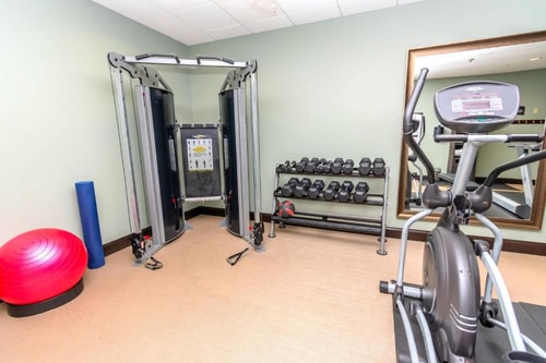 Queen Studio Suite Near Thorne Stadium HOU 21 Luxury Bookings
