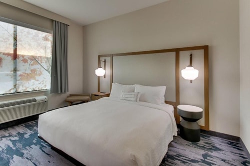 Guest Room Near Health Care Profession College HOU 1 Luxury Bookings