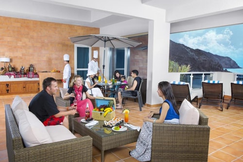 Deluxe Family Room Mountain View At KhorFakan Club 9 Luxury Bookings