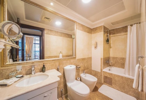 One Bedroom Apartment Walk From Internet Metro 6 Luxury Bookings