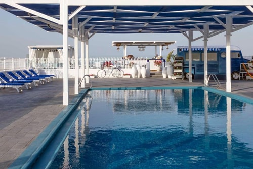 3 Bedroom Apartment Near Rules Public Relations 17 Luxury Bookings