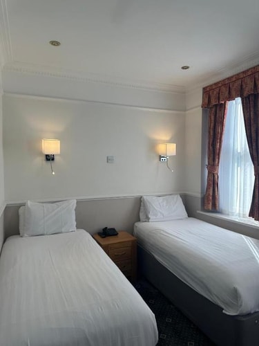 Standard Double Or Twin Room Near Alleyn Court LON 5 Luxury Bookings