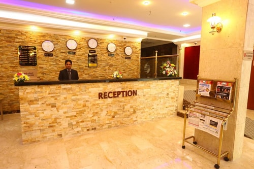 Standard King or Twin Room Near Baniyas Metro Stat 13 Luxury Bookings
