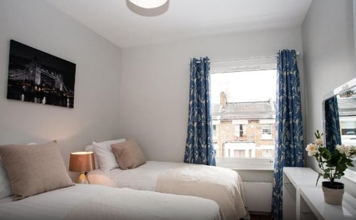 Two Bedroom Apartment Near Tantric Journey LON 1 Luxury Bookings
