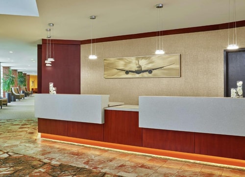 King Room Near American Medical Response HOU 2 Luxury Bookings