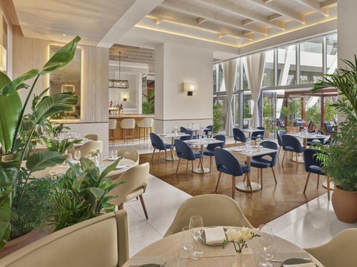 Premium King Suite Near Zayed HerIitage Center 7 Luxury Bookings