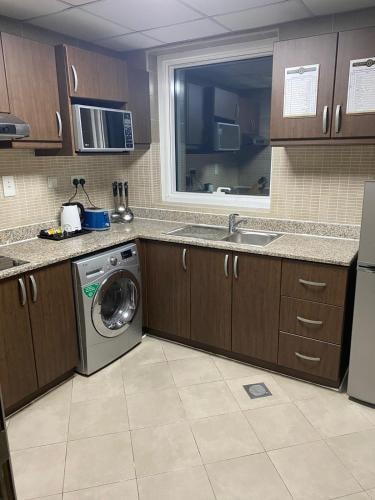 2 Bedroom Apartment Near Masjid Al Khabeesi Dubai 4 Luxury Bookings