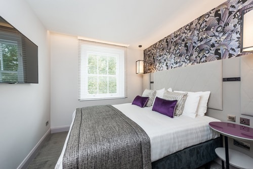Standard King Room Near Sussex Gardens LON 2 Luxury Bookings