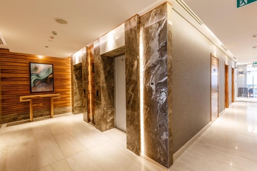 Executive Room Near Mandi Man 7 Luxury Bookings