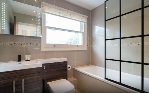 Two Bedroom Apartment Near Tantric Journey LON 14 Luxury Bookings
