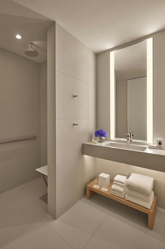 One Bedroom King Suite Near Fount Church NYC 3 Luxury Bookings