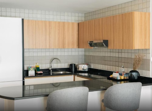 One Bedroom Premier Apartment Near Internet Metro 7 Luxury Bookings