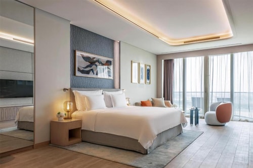 Superior King Or Twin Room Near Meydan Racecourse Luxury Bookings