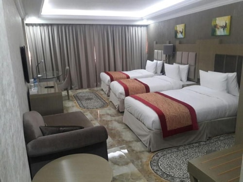 Standard King or Twin Room Near Baniyas Metro Stat 1 Luxury Bookings