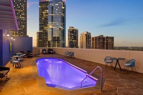 Guest Room Near To Market Square Park HOU 12 Luxury Bookings