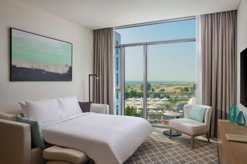 Two Bedroom Apartment Near Yas Waterworld Car Park 2 Luxury Bookings