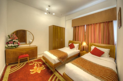 Deluxe Two Bedroom Apartment Near Mall Of Emirates 2 Luxury Bookings