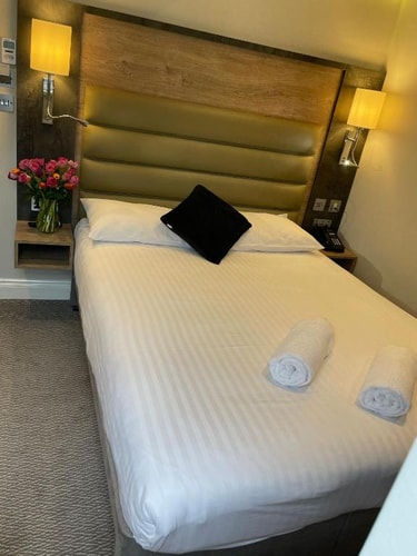 Standard Double Room Near Ecclestone Square LON 1 Luxury Bookings