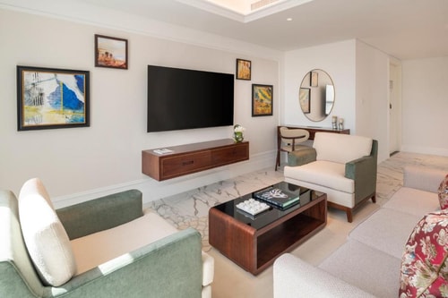 Deluxe Two Bedroom Apartment Near Expo City Dubai 4 Luxury Bookings