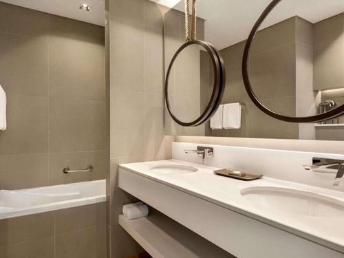 Superior Room Near Life Pharmacy 83 5 Luxury Bookings