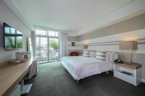 King Room Near Playa Miami Beach MIA 1 Luxury Bookings