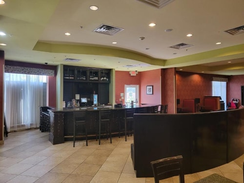 Standard Room Near Abbett Elementary School DAL 7 Luxury Bookings