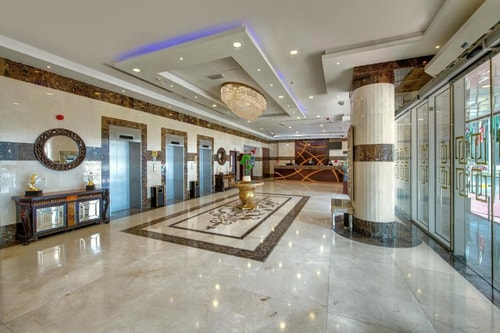 Deluxe King Or Twin Room Near Ansar Mall 7 Luxury Bookings