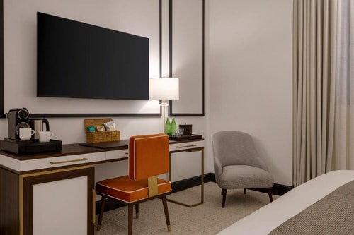 Classic King Room Near Bryant Park NYC 2 Luxury Bookings