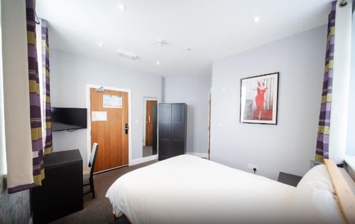 Standard Double or Twin Room Near Star Tours LON 2 Luxury Bookings