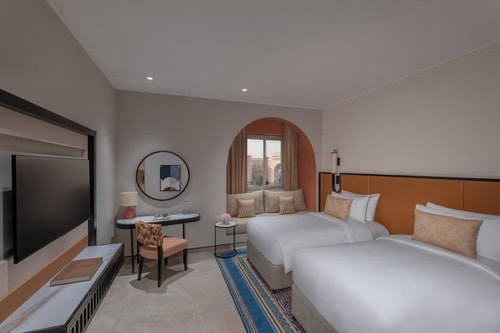 Superior King Or Twin Room Near Ibn Battuta Mall 1 Luxury Bookings