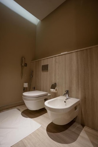 Superior Room Near To Abu Dhabi Pearls 4 Luxury Bookings