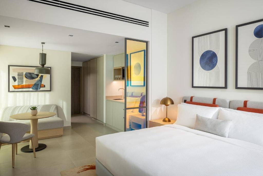 King Or Twin Studio Apartment Near Al Saadiyat Luxury Bookings