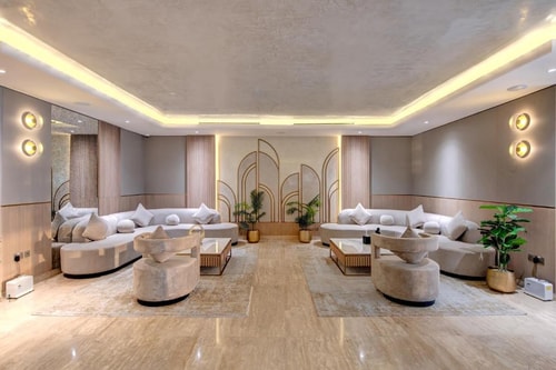 Deluxe Studio Apartment Next to Marina Mall 9 Luxury Bookings