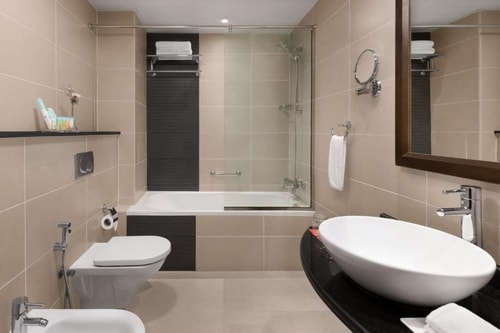 King Room Near To Reef Mall By Luxury Bookings 5 Luxury Bookings