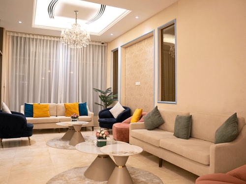 Deluxe Room Near Mashreq Metro By Luxury Bookings 10 Luxury Bookings