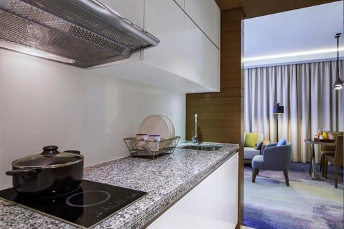 1 Bedroom Near Skyline Residence Sheikh Zayed Road 5 Luxury Bookings