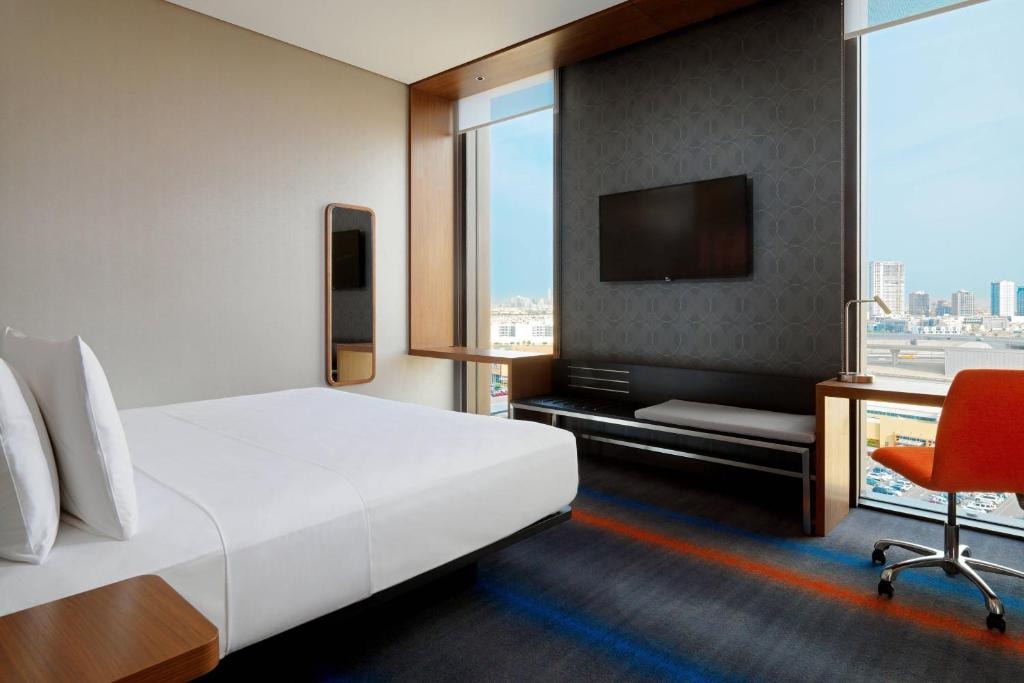 Aloft Room King or Twin Bed Near Dubai Sports City Luxury Bookings