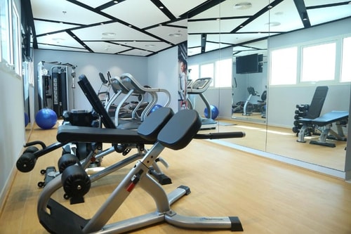 Studio Apartment Near Mall of Emirates 7 Luxury Bookings