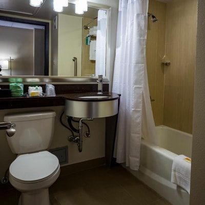 Standard King Room Near To Root Square HOU 5 Luxury Bookings