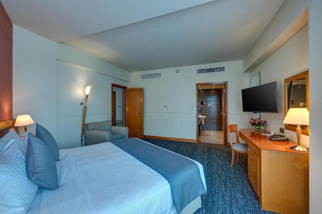 Deluxe Suite Near Port Saeed Plaza Dubai Luxury Bookings