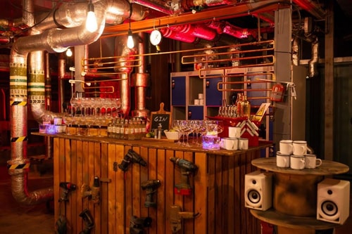 Superior King Room Near Airport Bowl LON 8 Luxury Bookings