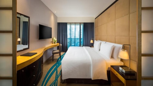 Studio Suite Near Deema Building By Luxury Booking 1 Luxury Bookings