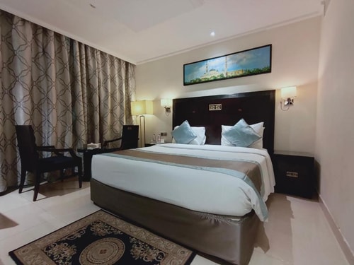 Classic Room Near New Academy School 2 Luxury Bookings